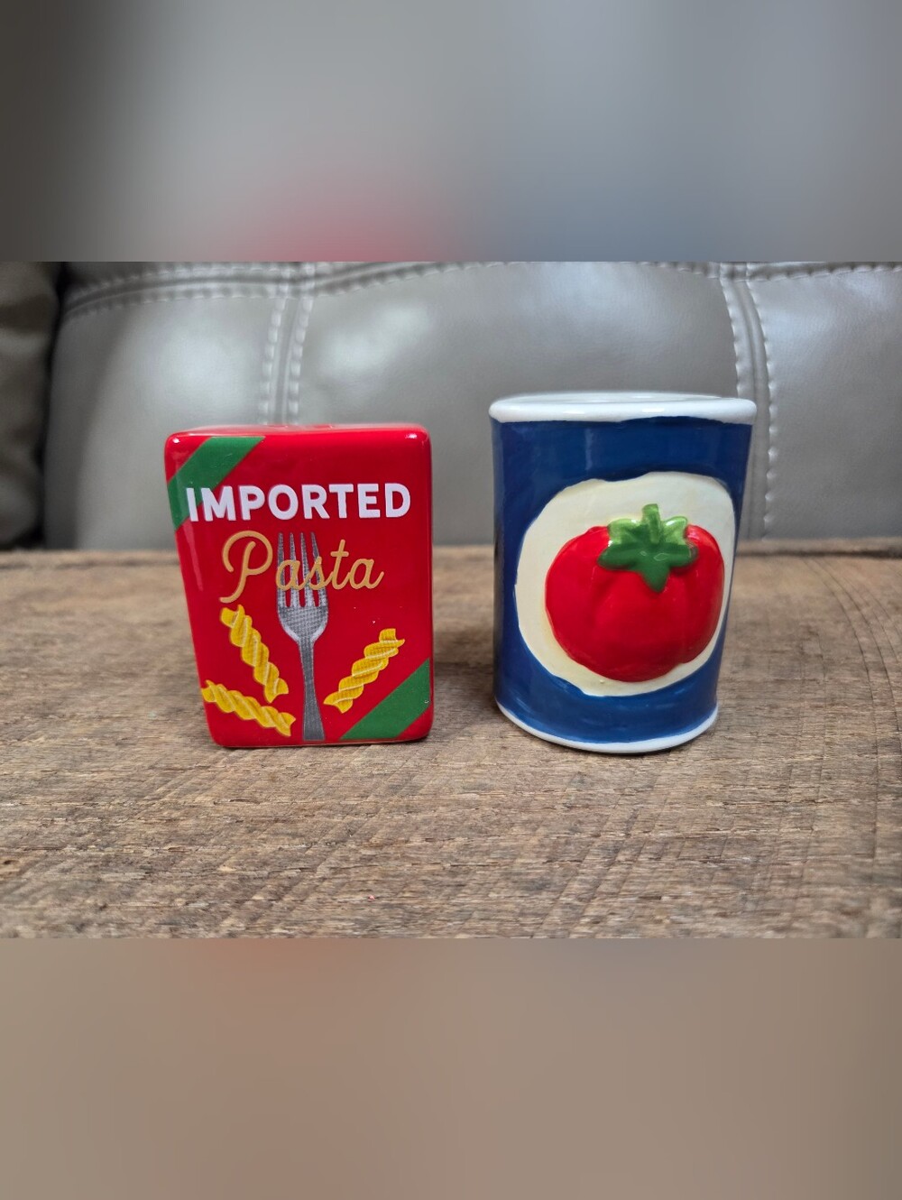 Novelty Ceramic Pasta Box & Tomato Can Salt & Pepper Shakers ~ B1Q